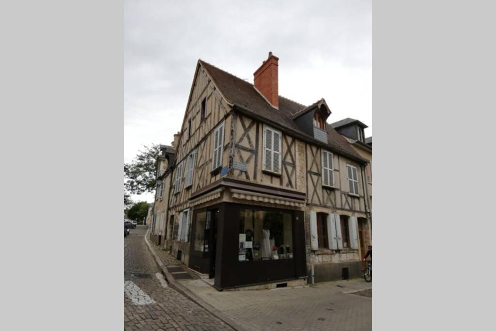 Aux 3 Maillets Bourges Exterior foto